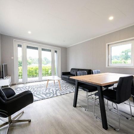 Recreatiepark Maas En Bos Hotel Wellerlooi Luaran gambar