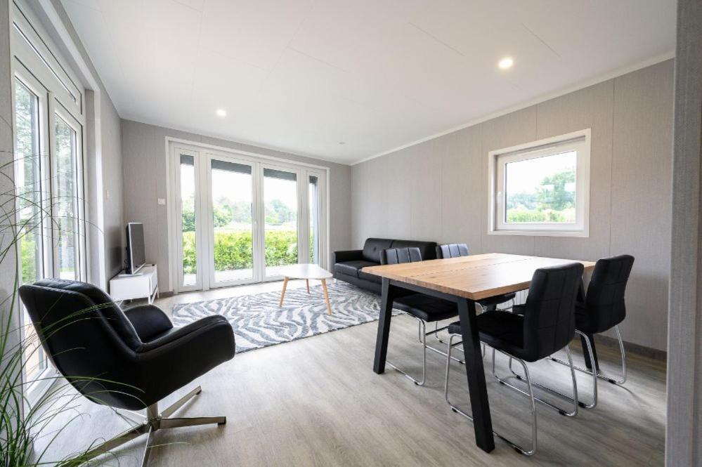 Recreatiepark Maas En Bos Hotel Wellerlooi Luaran gambar